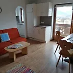 Embacher Marianne - Rotharlhof Lejlighed