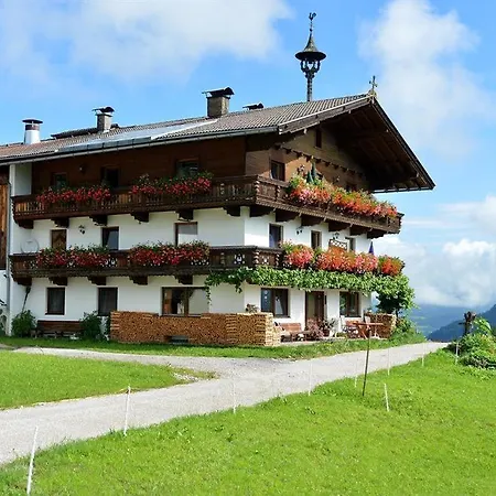 Embacher Marianne - Rotharlhof Hopfgarten im Brixental