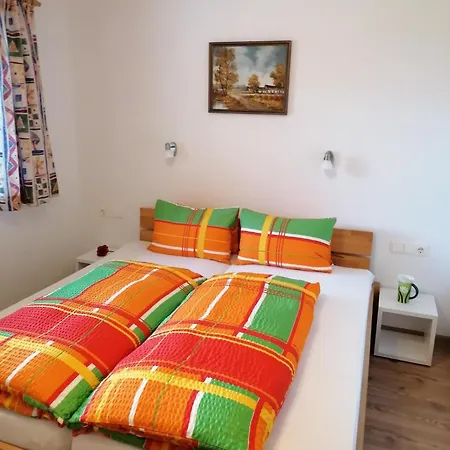 Embacher Marianne - Rotharlhof Appartement Hopfgarten im Brixental